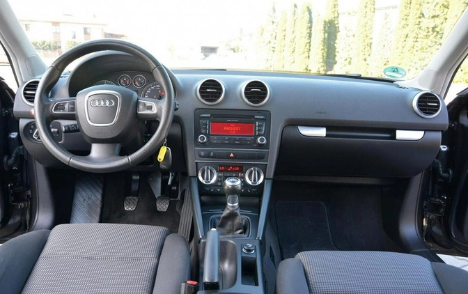 Audi A3 cena 36900 przebieg: 207581, rok produkcji 2011 z Dębno małe 436